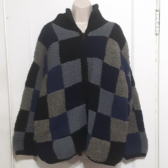Genuine 100% wool artisanal jacket from Ecuador